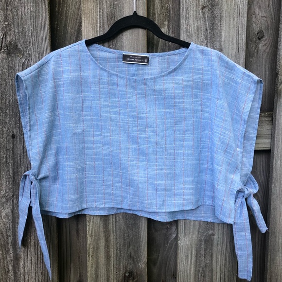 Blue Blush Tops - Blue blush boxy cropped top.